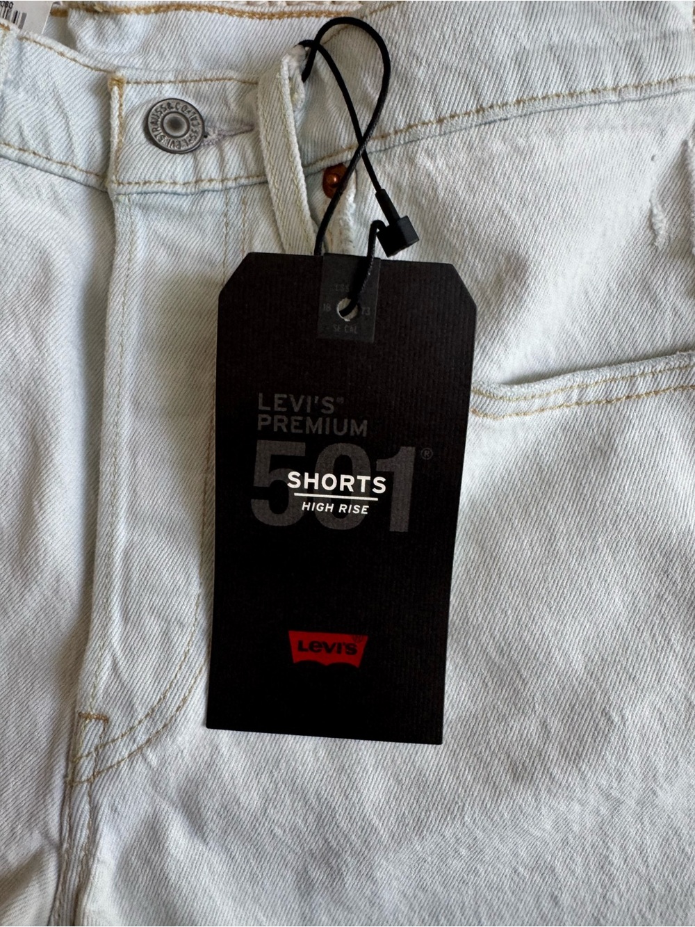 🩵LEVI’S HIGH RISE 501 SHORTS🩵 - Picture 5 of 5
